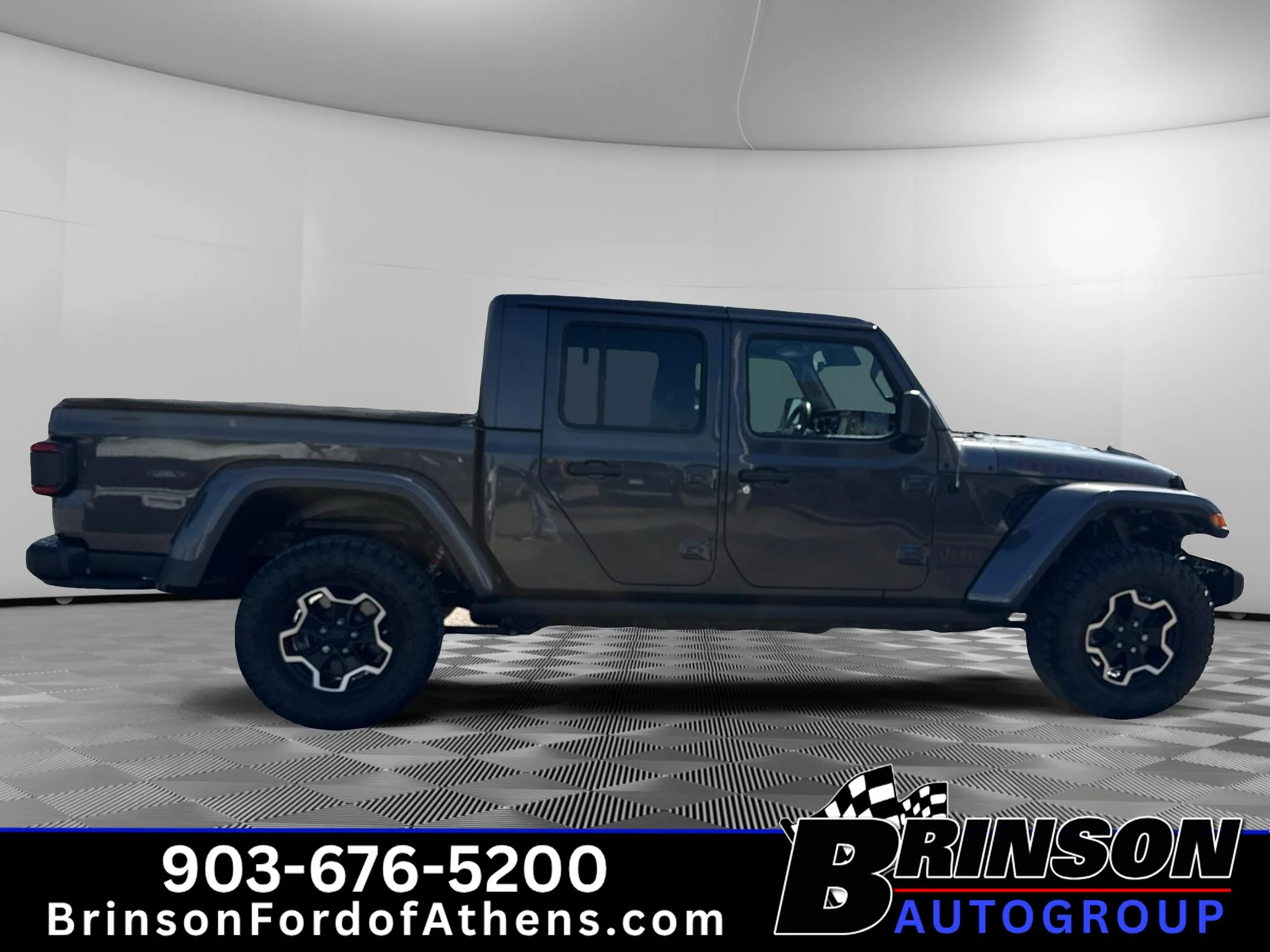 Certified Used 2022 Granite Crystal Metallic Clearcoat Jeep Rubicon image 4