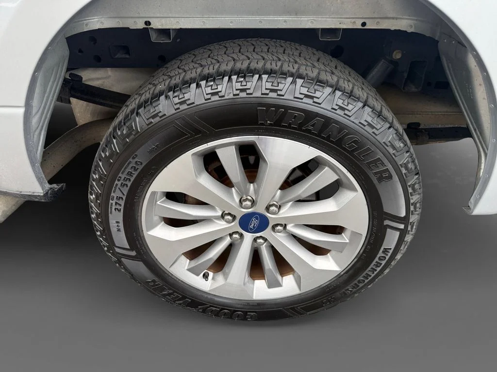 Used 2018 Silver Ford XL image 10