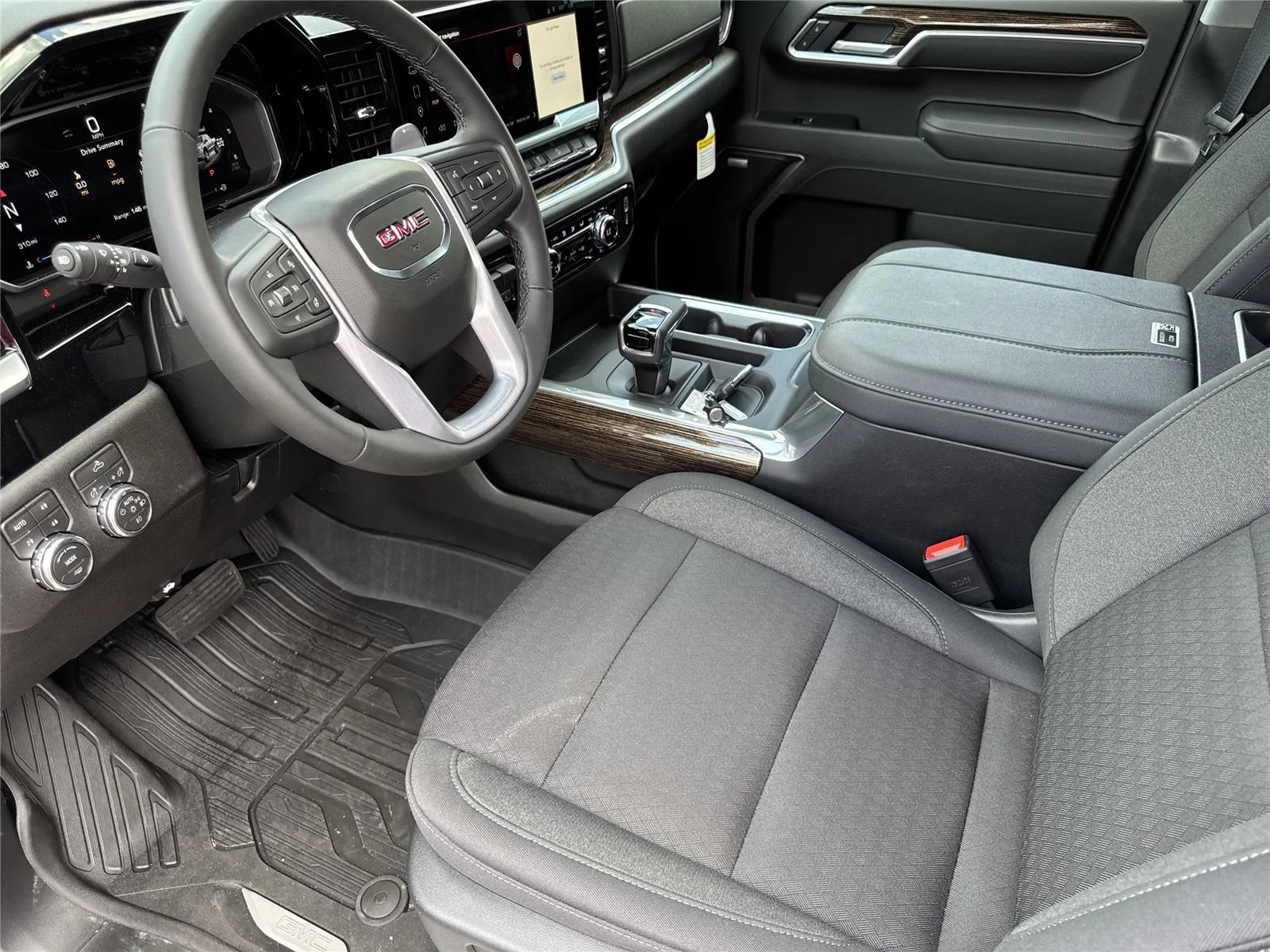 New 2026 Sterling Metallic GMC Elevation image 24
