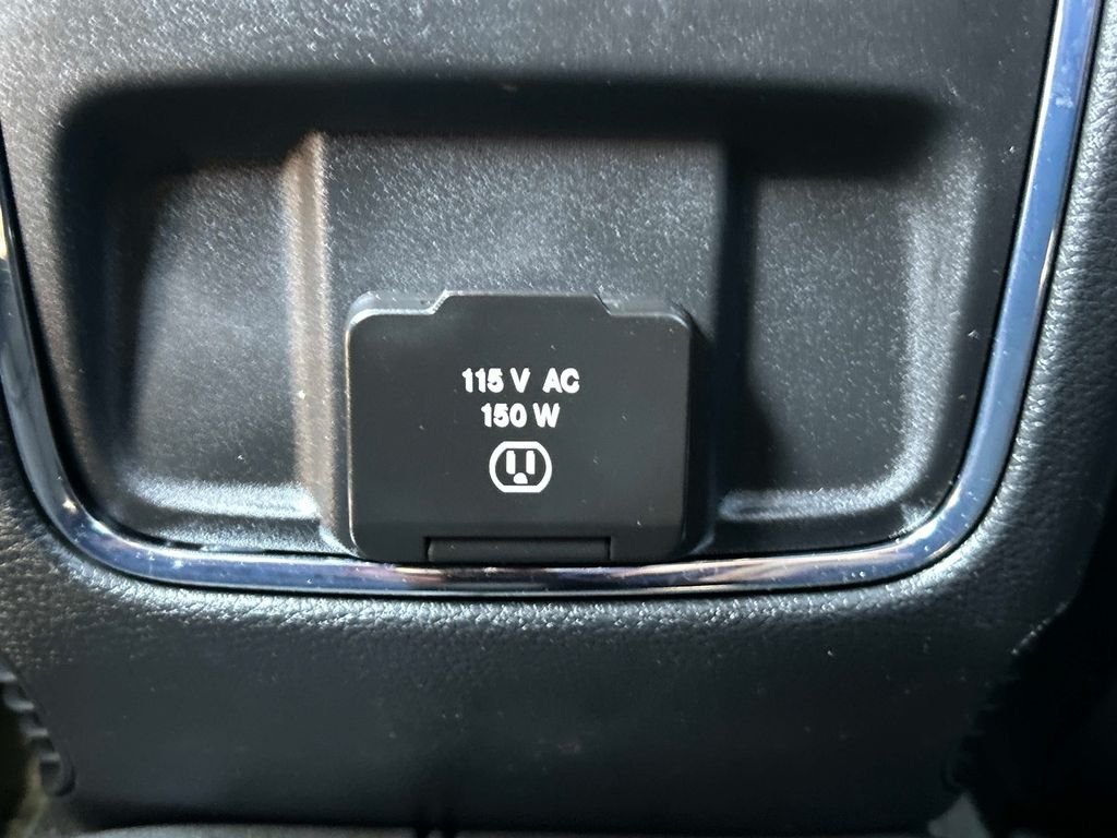 Used 2021 Black Jeep Laredo X image 18