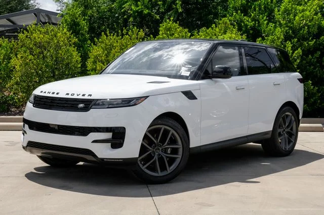 New 2026 Fuji White Land Rover SE image 2