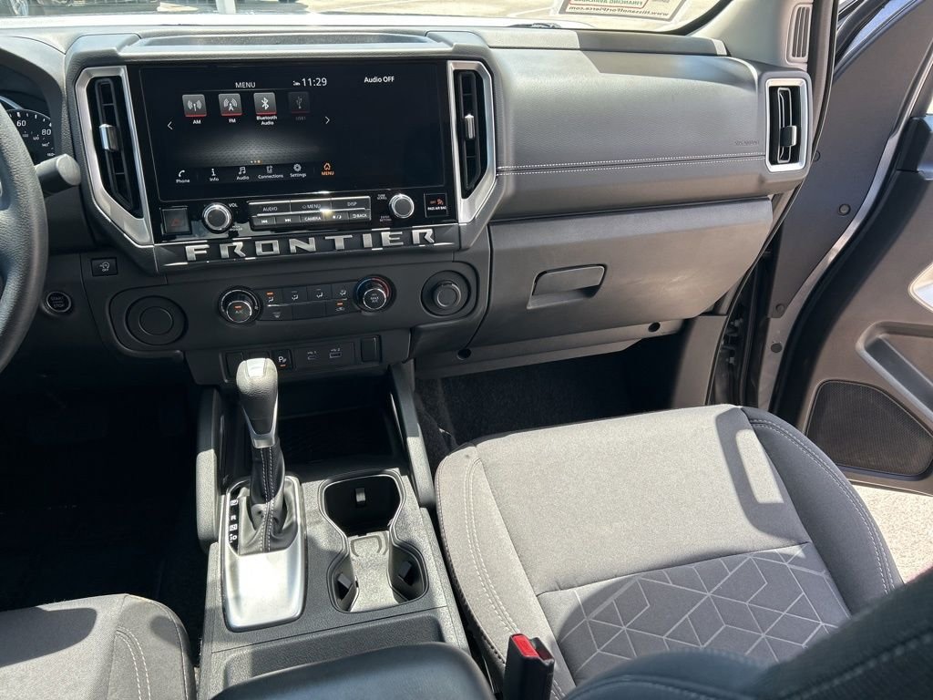Used 2025 Gray Nissan SV image 13