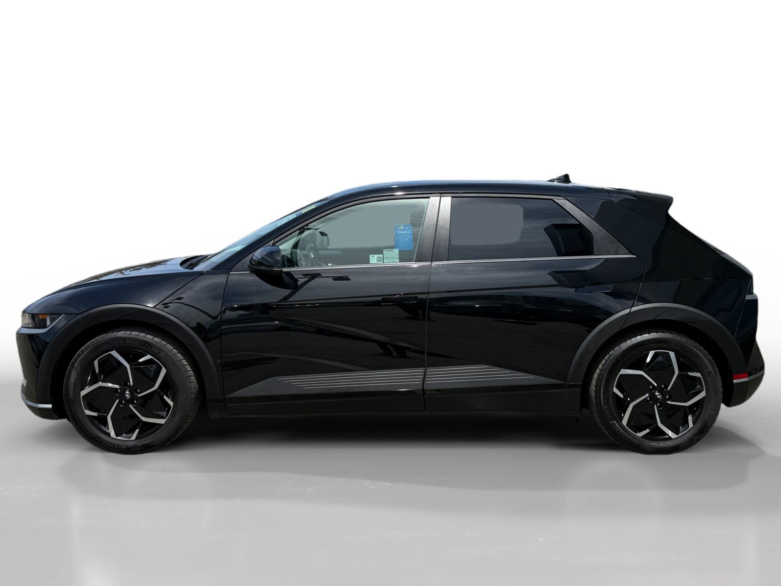 Certified Used 2024 Abyss Black Hyundai SEL image 2