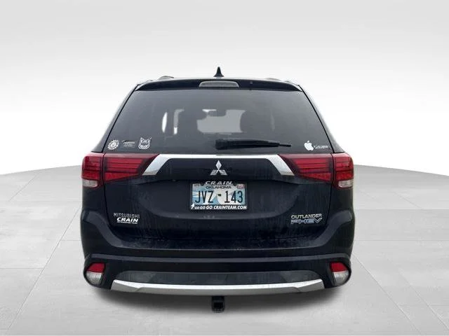 Used 2018 Black Mitsubishi SEL image 4