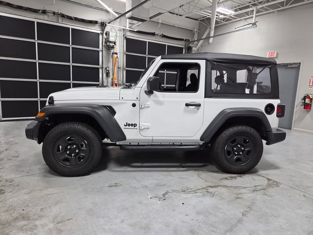 Used 2025 White Jeep Sport image 4