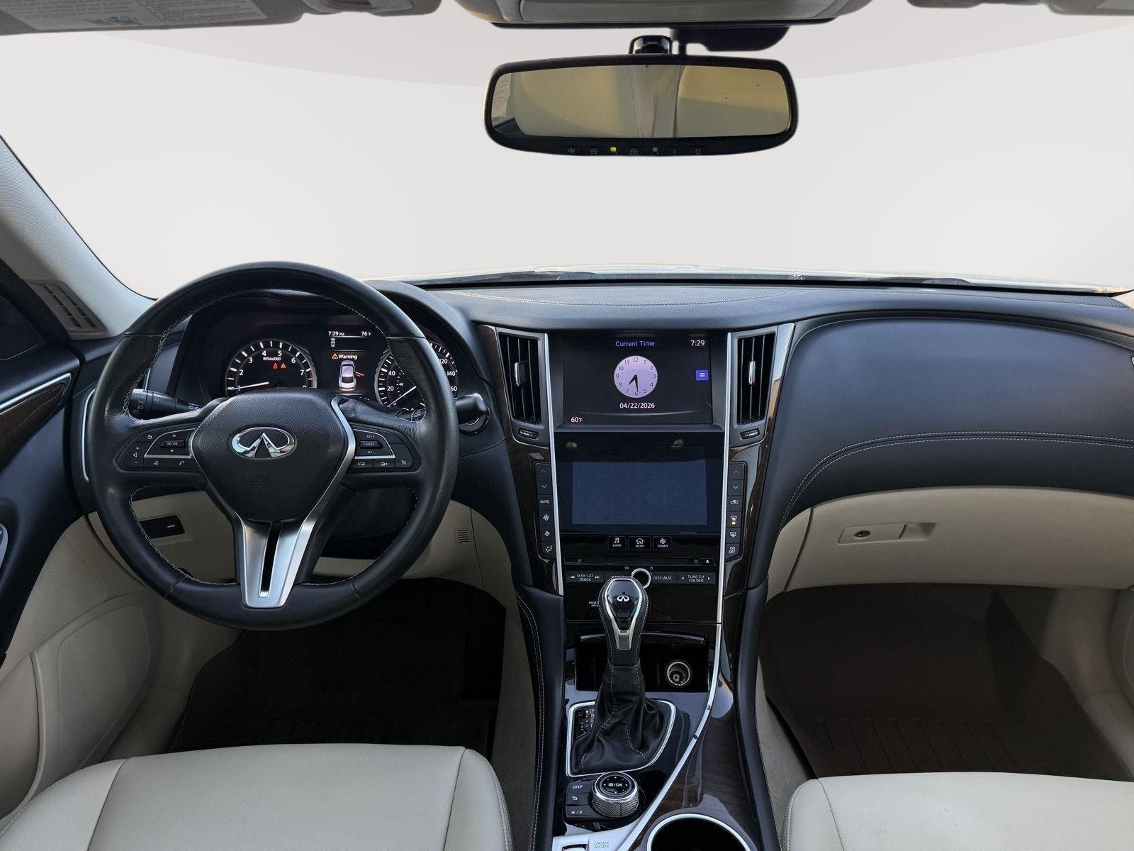 Used 2019 Majestic White INFINITI 3.0t LUXE image 14