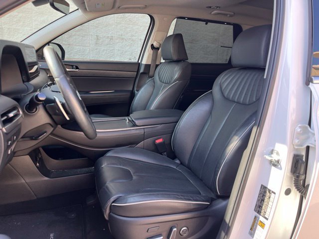 Used 2024 Hyper White Hyundai Limited image 9