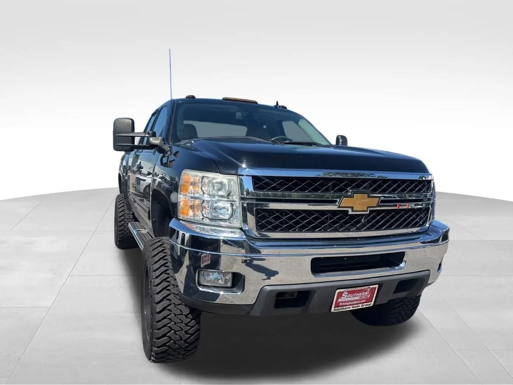 Used 2013 Black Chevrolet LTZ image 28