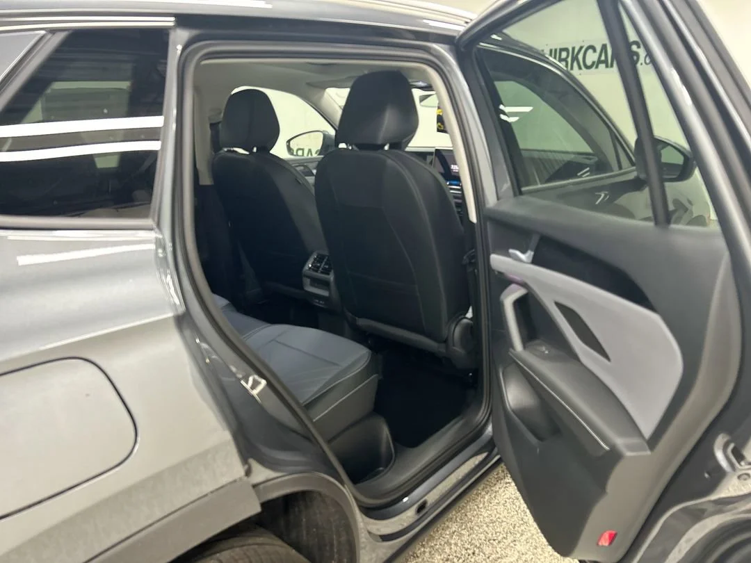 New 2026 Platinum Gray Metallic Volkswagen SE image 19