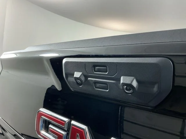 Used 2025 Black GMC Denali image 9