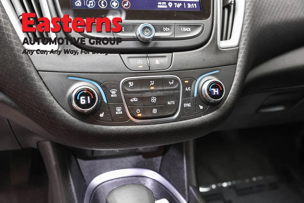 Used 2024 White Chevrolet LT image 20