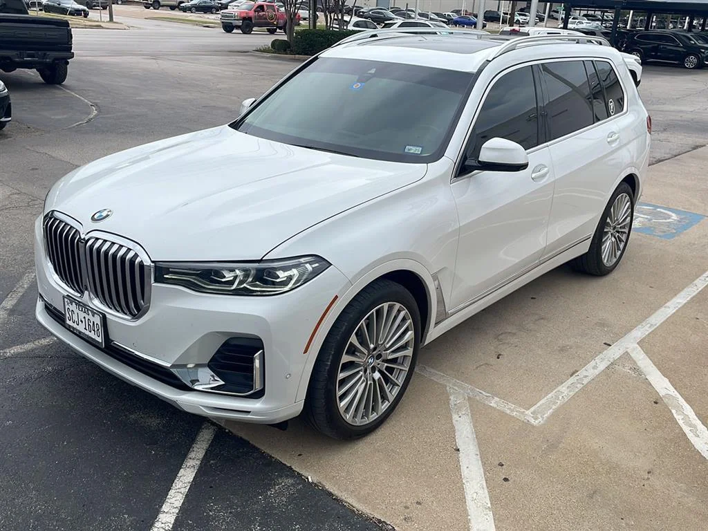 2020 BMW X7 xDrive40i's photo