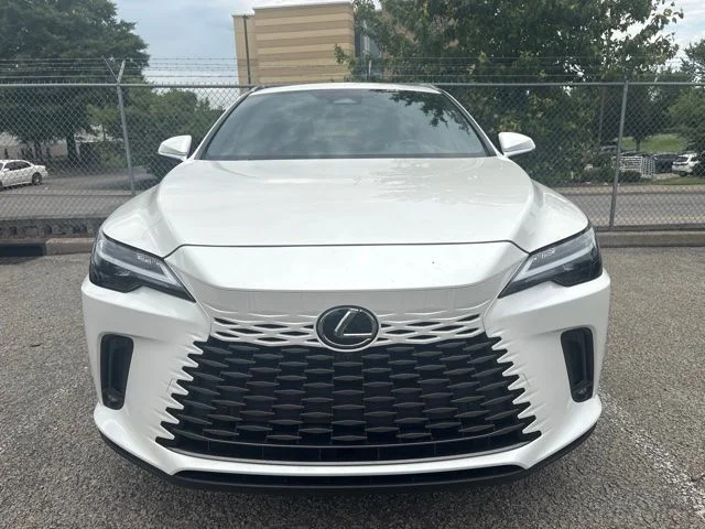 Used 2025 White Lexus 350 Premium image 11