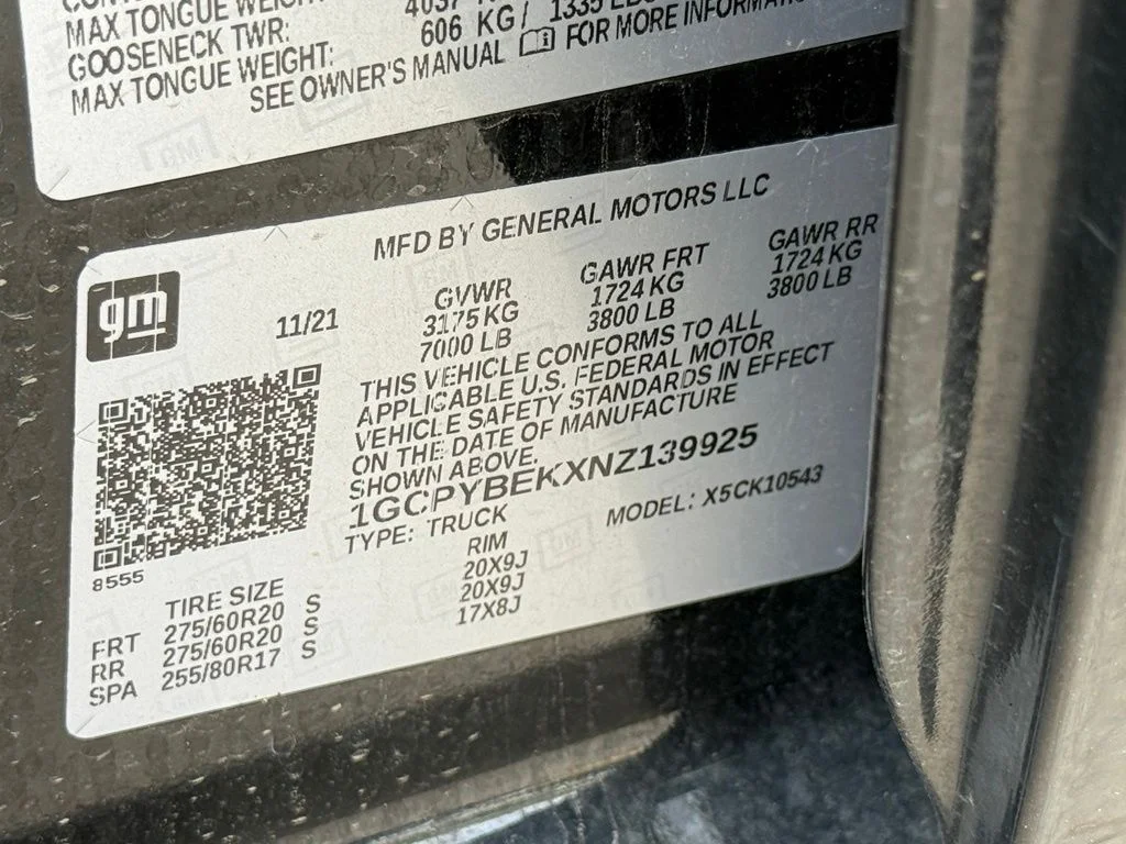 Used 2022 Black Chevrolet Custom image 26