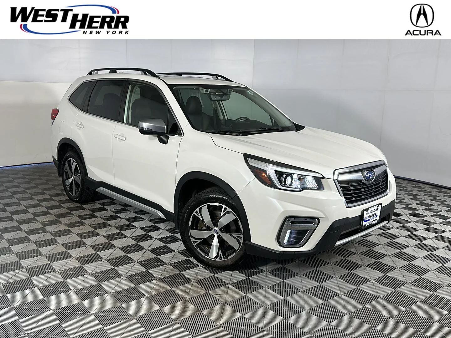 2020 Subaru Forester Touring's photo