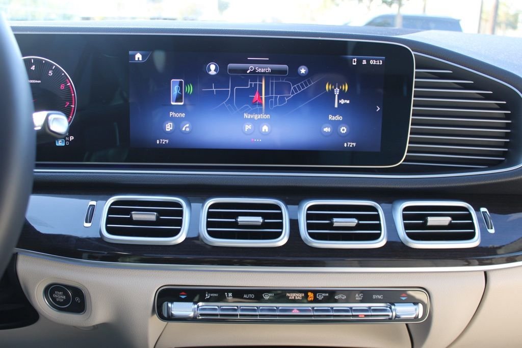 Certified Used 2025 White Mercedes-Benz GLE 450 image 22