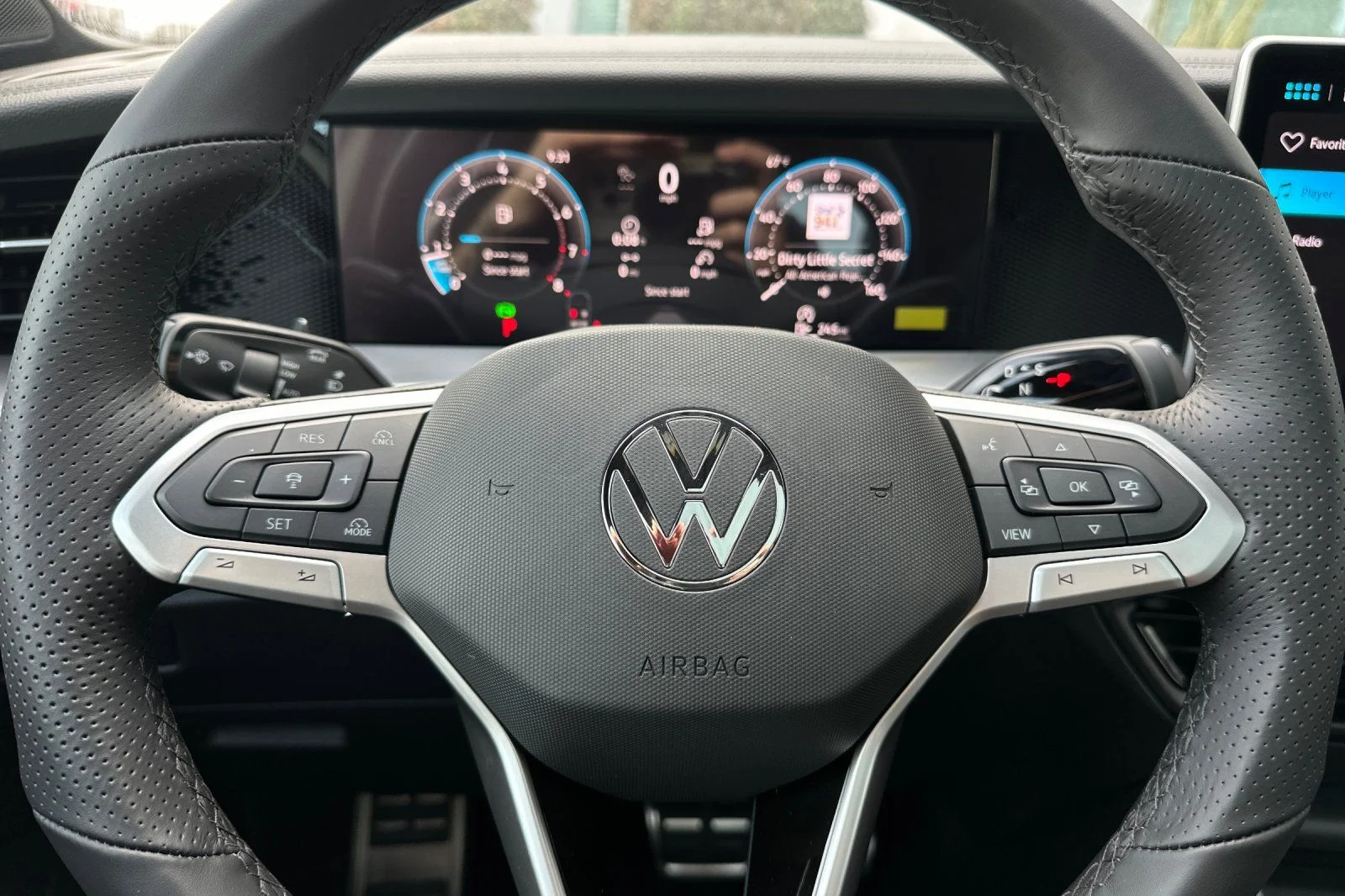 New 2026  Volkswagen 2.0T SE R-Line Black image 21