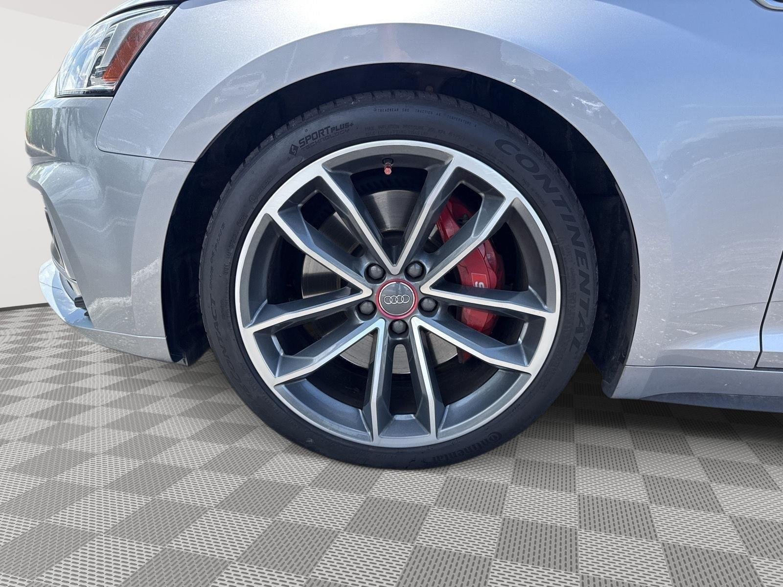 Used 2018 Florett Silver Metallic/Black Roof Audi Prestige image 21