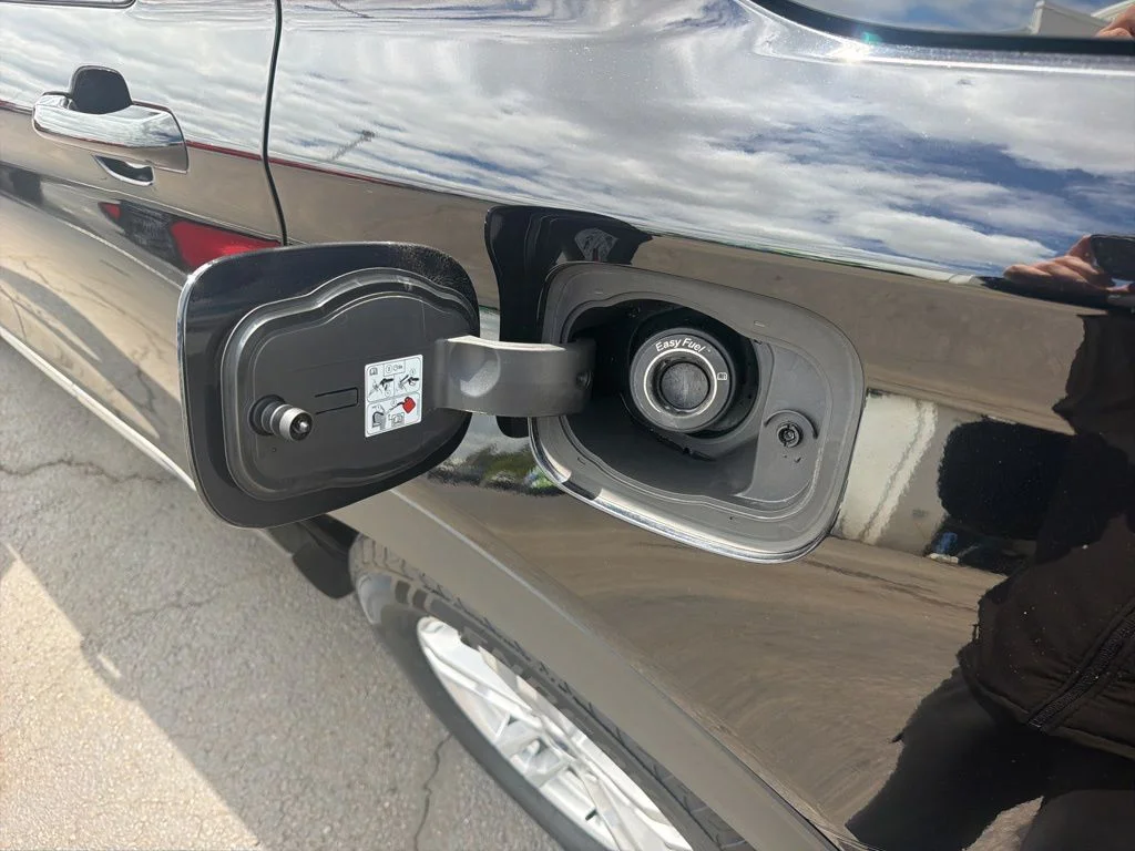 Used 2022 Black Ford XLT image 48