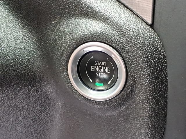 Used 2021 SUMMIT WHITE GMC SLT image 10