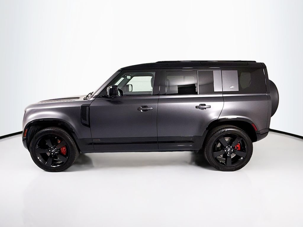 Used 2024 Carpathian Grey Premium Metallic Land Rover X image 8