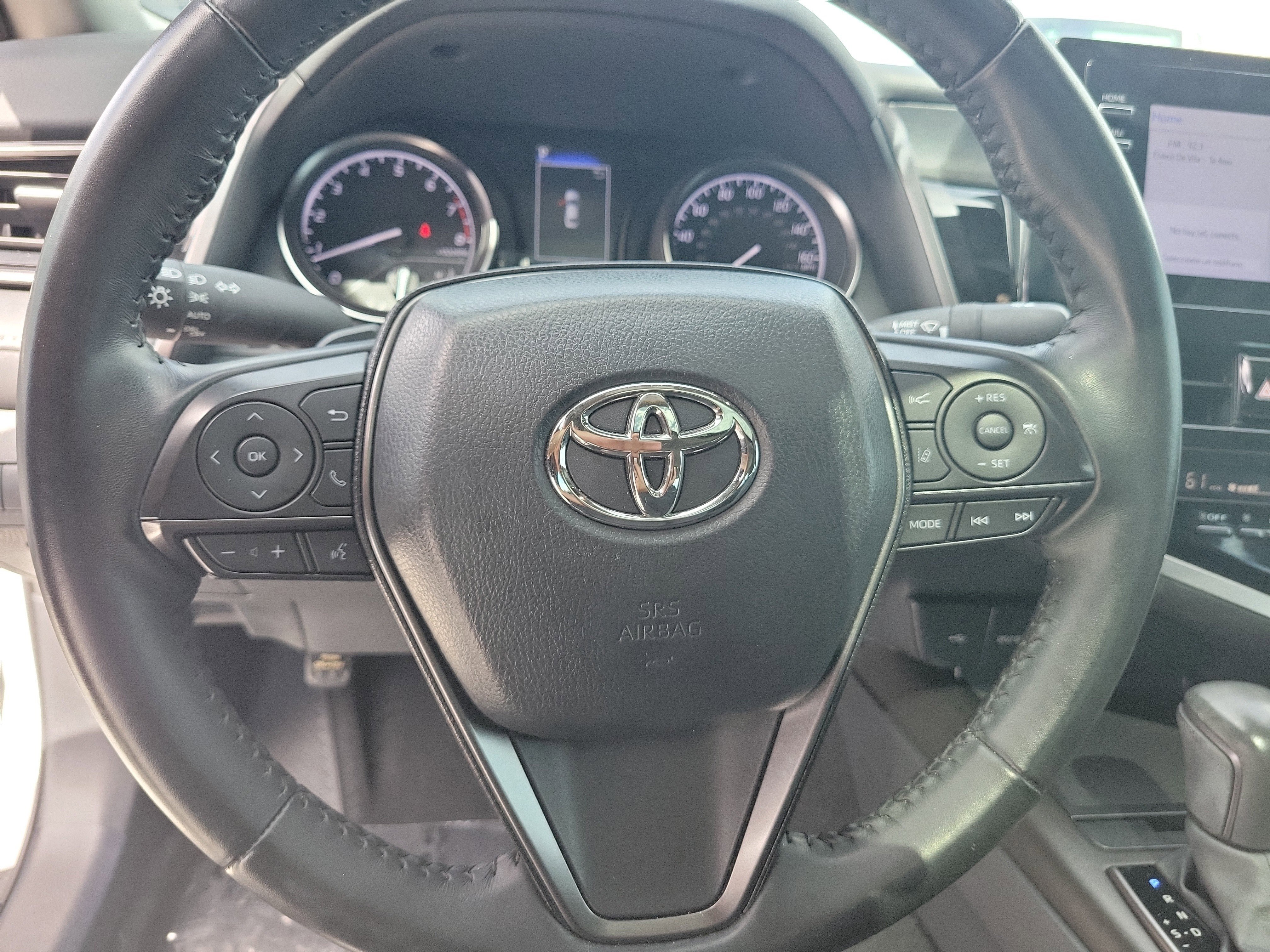 Used 2024 Ice Toyota SE image 25