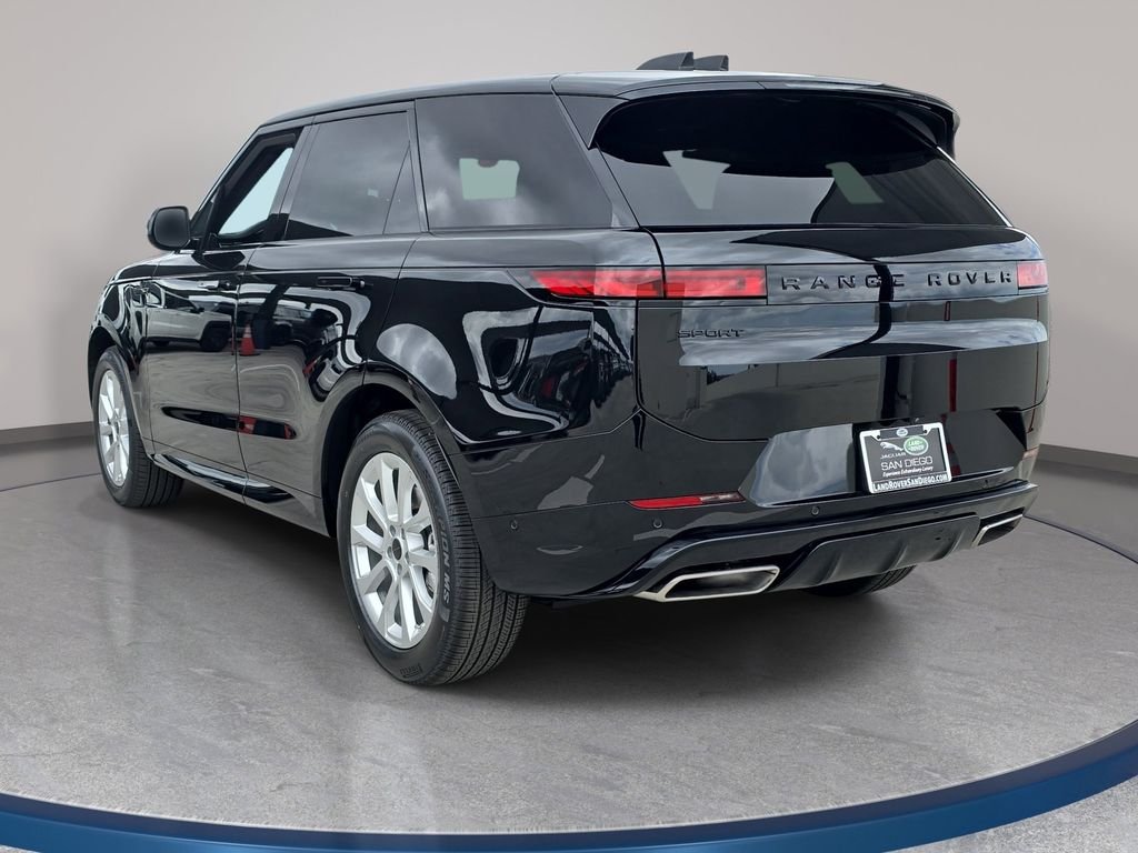 New 2026 Santorini Black Land Rover Dynamic SE image 7
