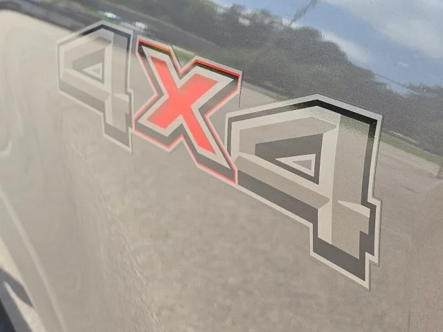 Used 2023 Gray Ford XLT image 10