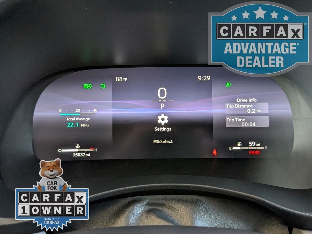 Used 2025 Green Toyota Platinum image 14