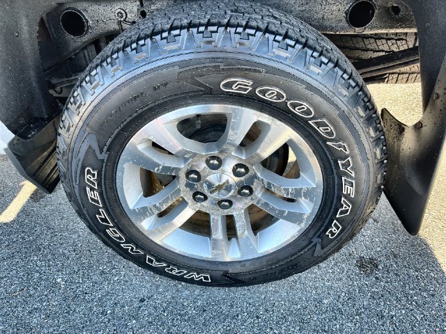 Used 2018 White Chevrolet LT image 26