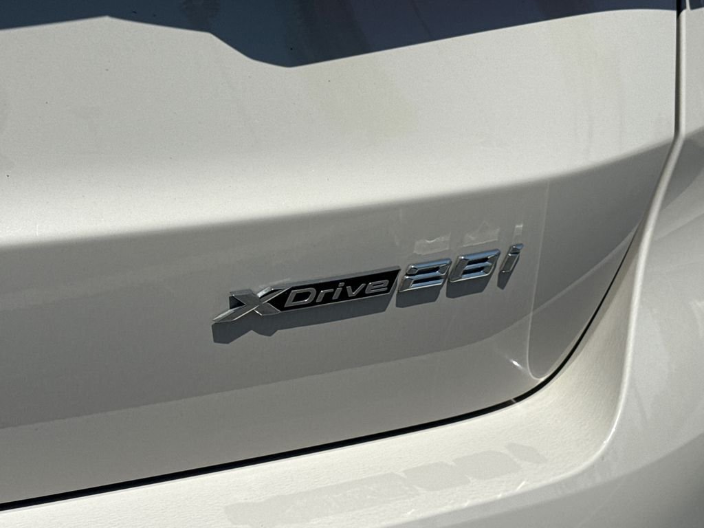 Used 2026 Beige BMW xDrive28i image 10