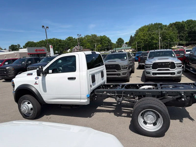 New 2026 Bright White Clear-Coat Exterior Paint RAM Tradesman image 6