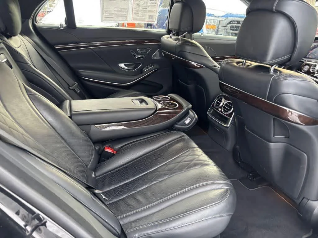 Used 2020 Obsidian Black Metallic Mercedes-Benz S 560 image 15
