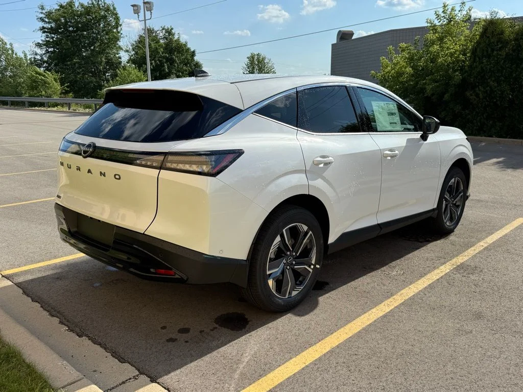 New 2025 Everest White TriCoat Nissan SV image 4