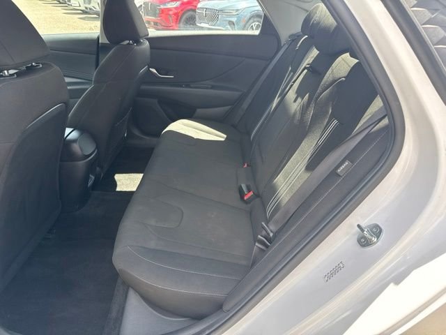 Certified Used 2025 White Hyundai SEL Convenience image 17