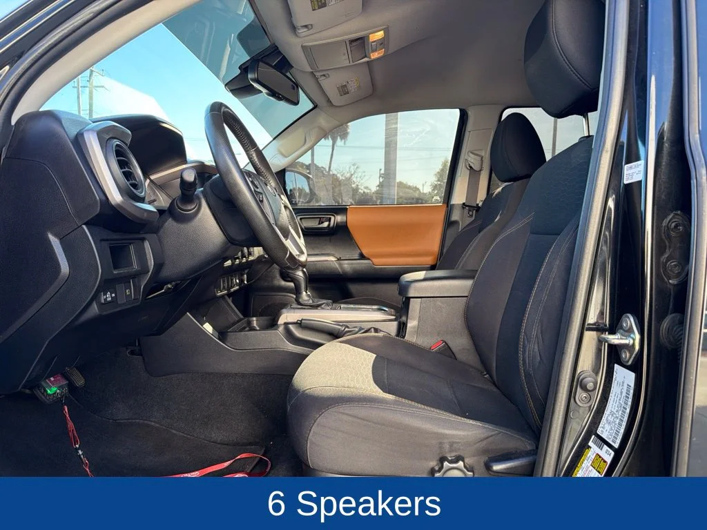 Used 2019 Black Toyota SR5 image 7