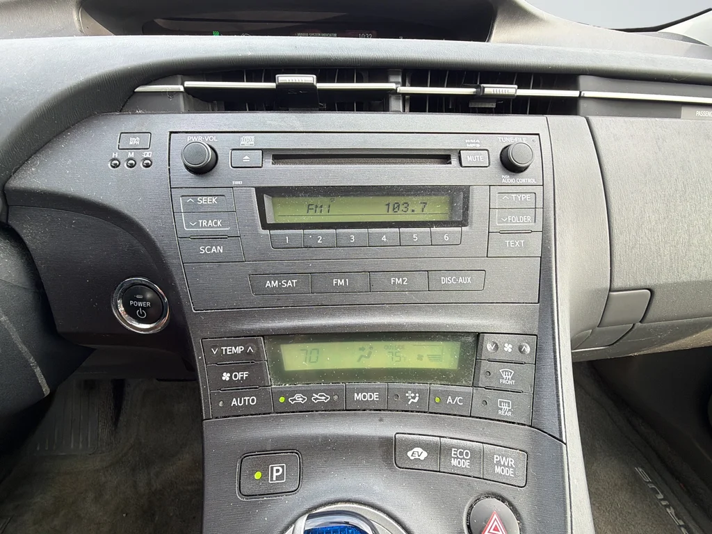 Used 2011 Silver Toyota Two image 14