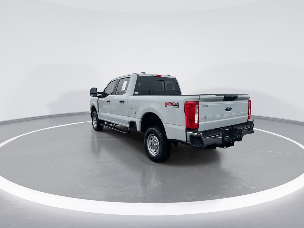 Used 2025 Avalanche Ford XL image 6