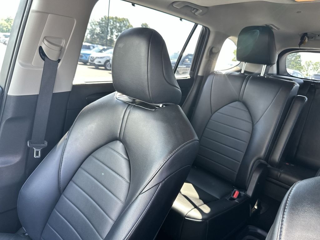 Used 2022 Black Toyota XLE image 12