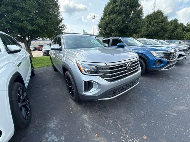2026 Volkswagen Atlas SE w/Technology