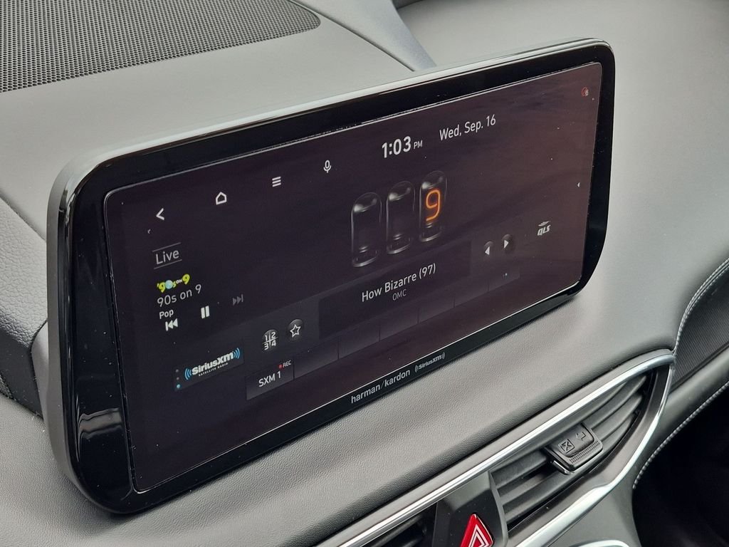 Used 2021 Black Hyundai Limited image 18