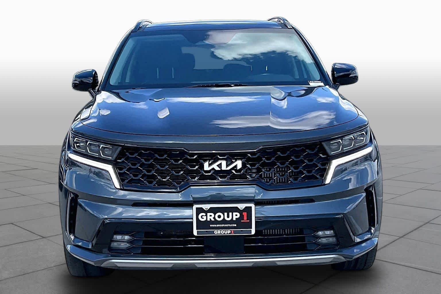 Used 2023 Gravity Grey Kia SX image 4