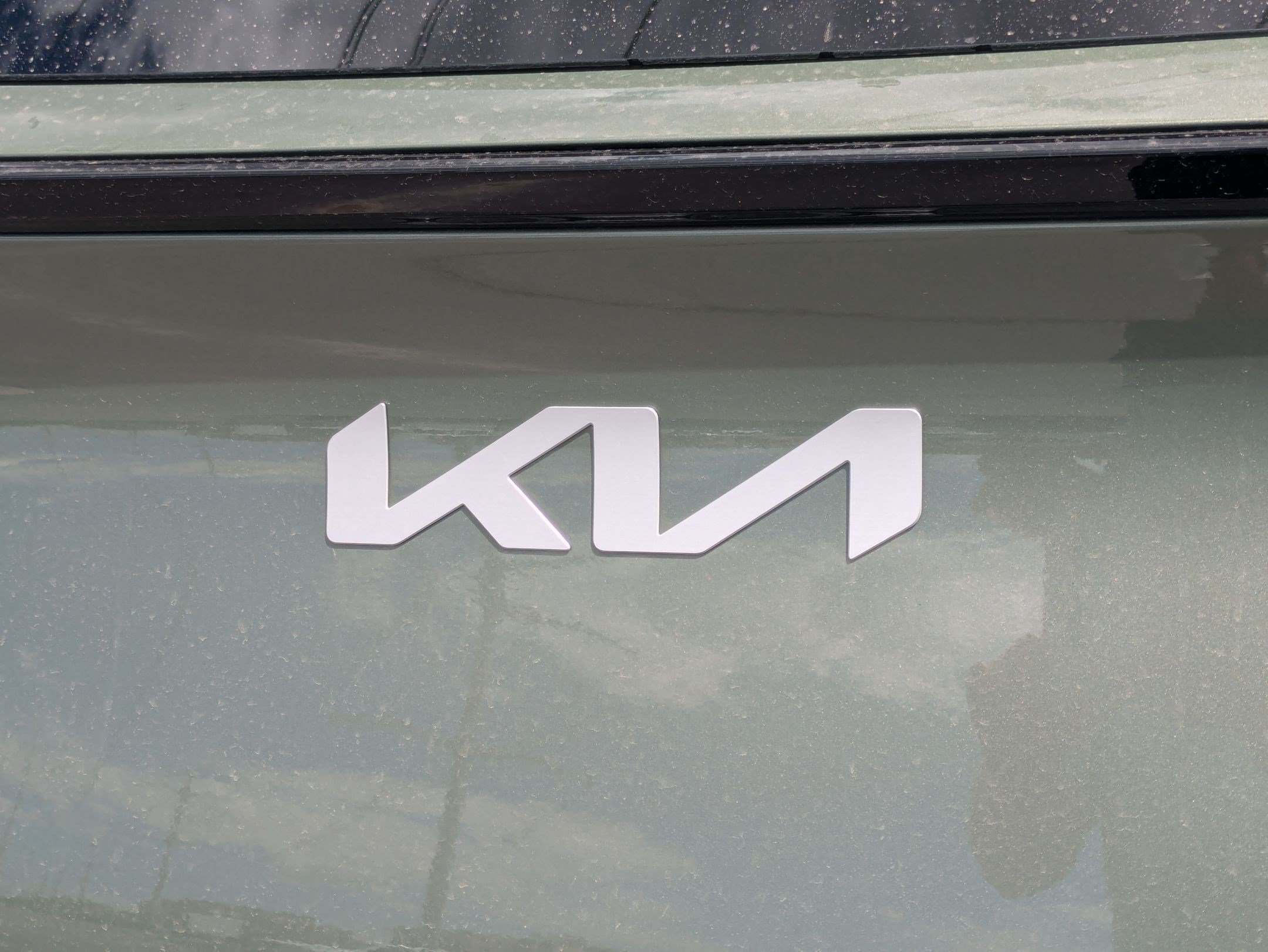 Used 2024 Jungle Green Kia X-Line image 13