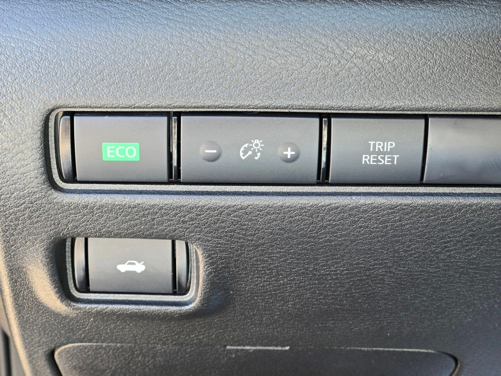 Used 2024 Gun Metallic Nissan SV image 25