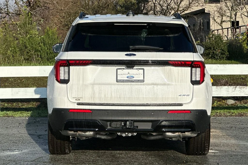 New 2026 White Metallic Ford ST-Line image 5
