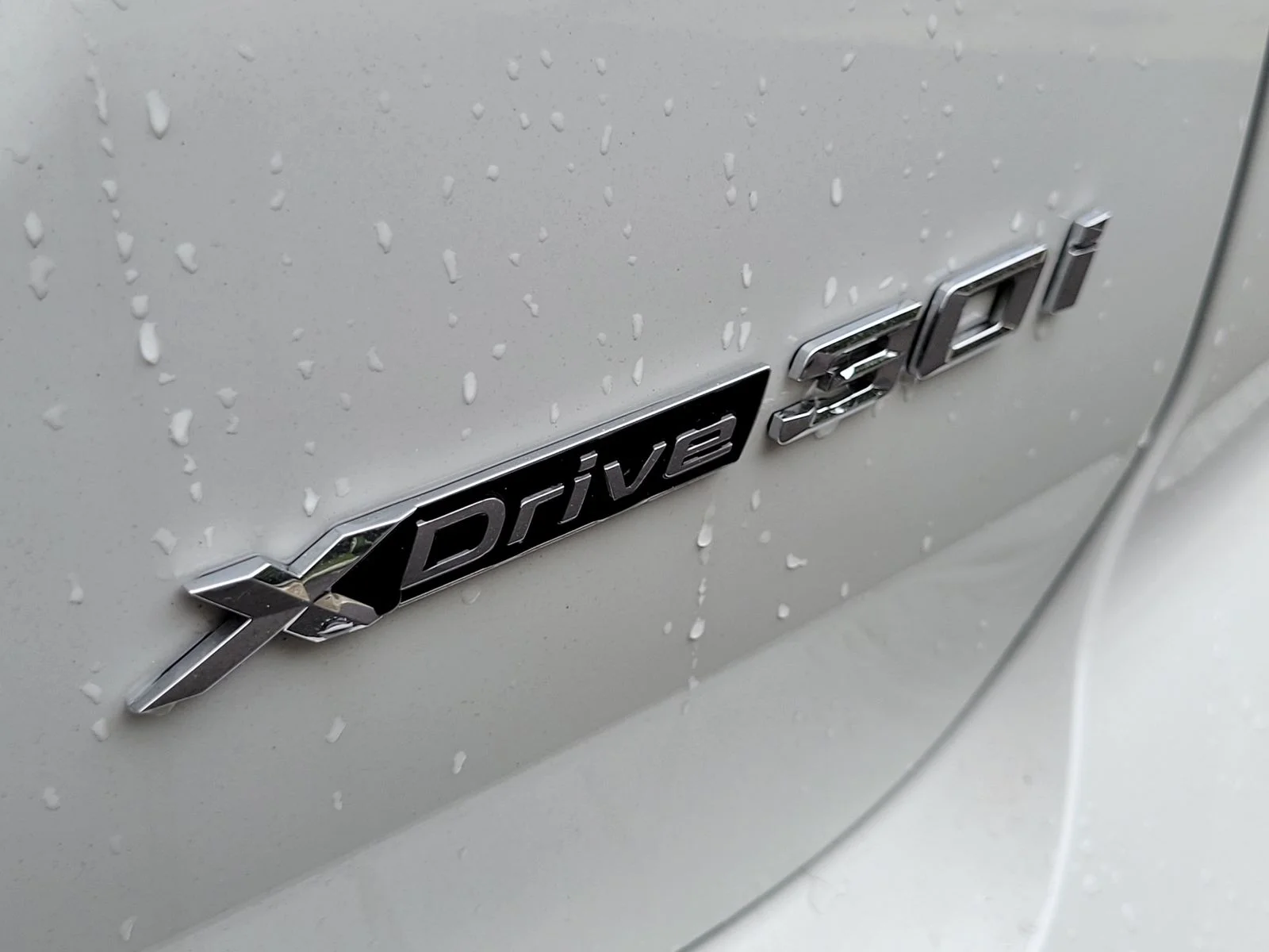 Used 2023 Alpine White BMW xDrive30i image 34