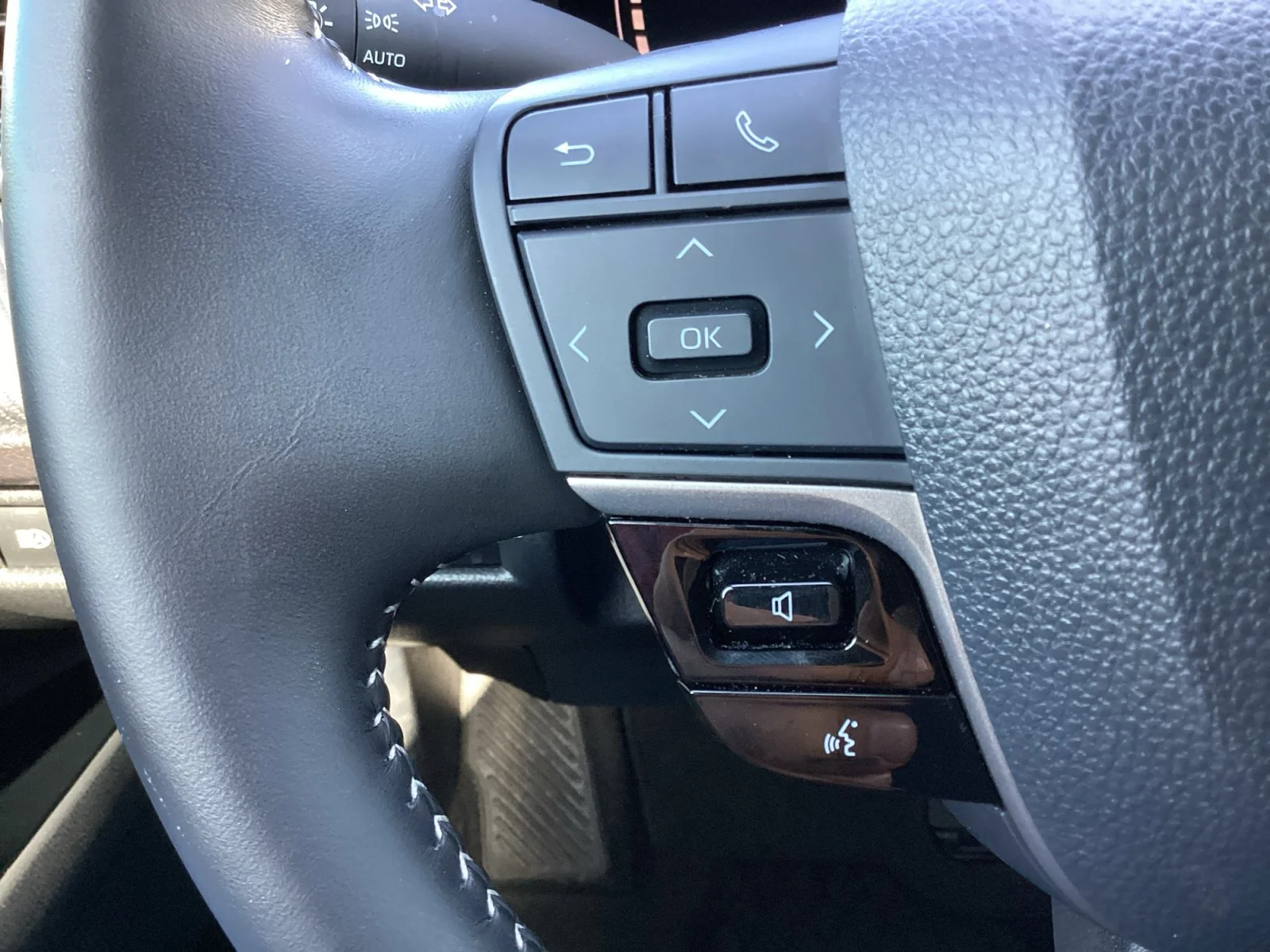 Certified Used 2025 Underground Toyota SE image 18