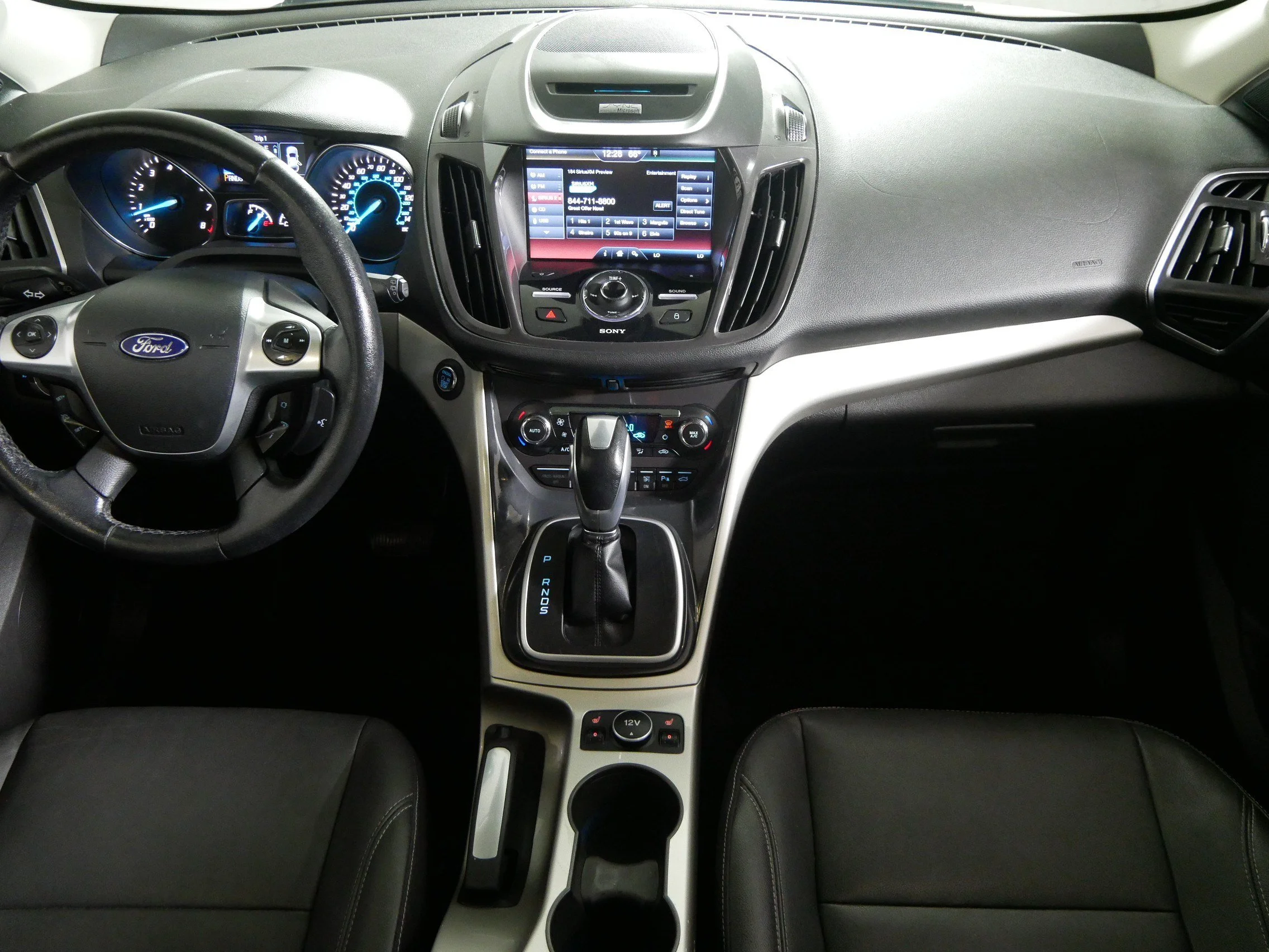 Used 2013 White Platinum Tricoat Ford SEL image 10
