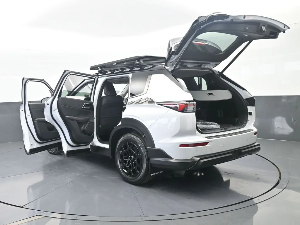 New 2026 White / Black Mitsubishi Trail Edition image 76