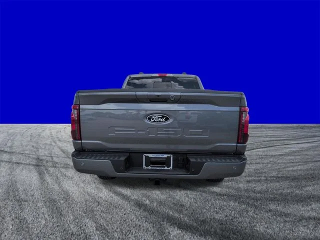 Used 2026 Gray Ford XLT image 5